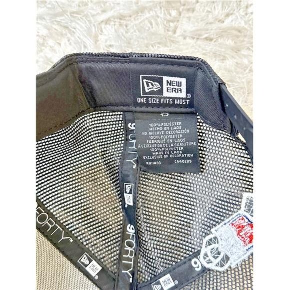 New NFL New Era 2021 Salute To Service Trucker 9FORTY Snapback Adjustable Hat - Picture 9 of 10